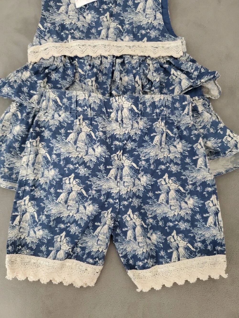 Austin & Ashley Boutique Toile Print Ruffle Top & Bloomer Shorts Set 24M